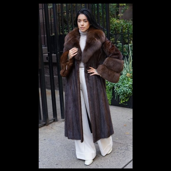 Used Vintage Mahogany Mink Coat Fox Trim Size 4-6 - Picture 3 of 3